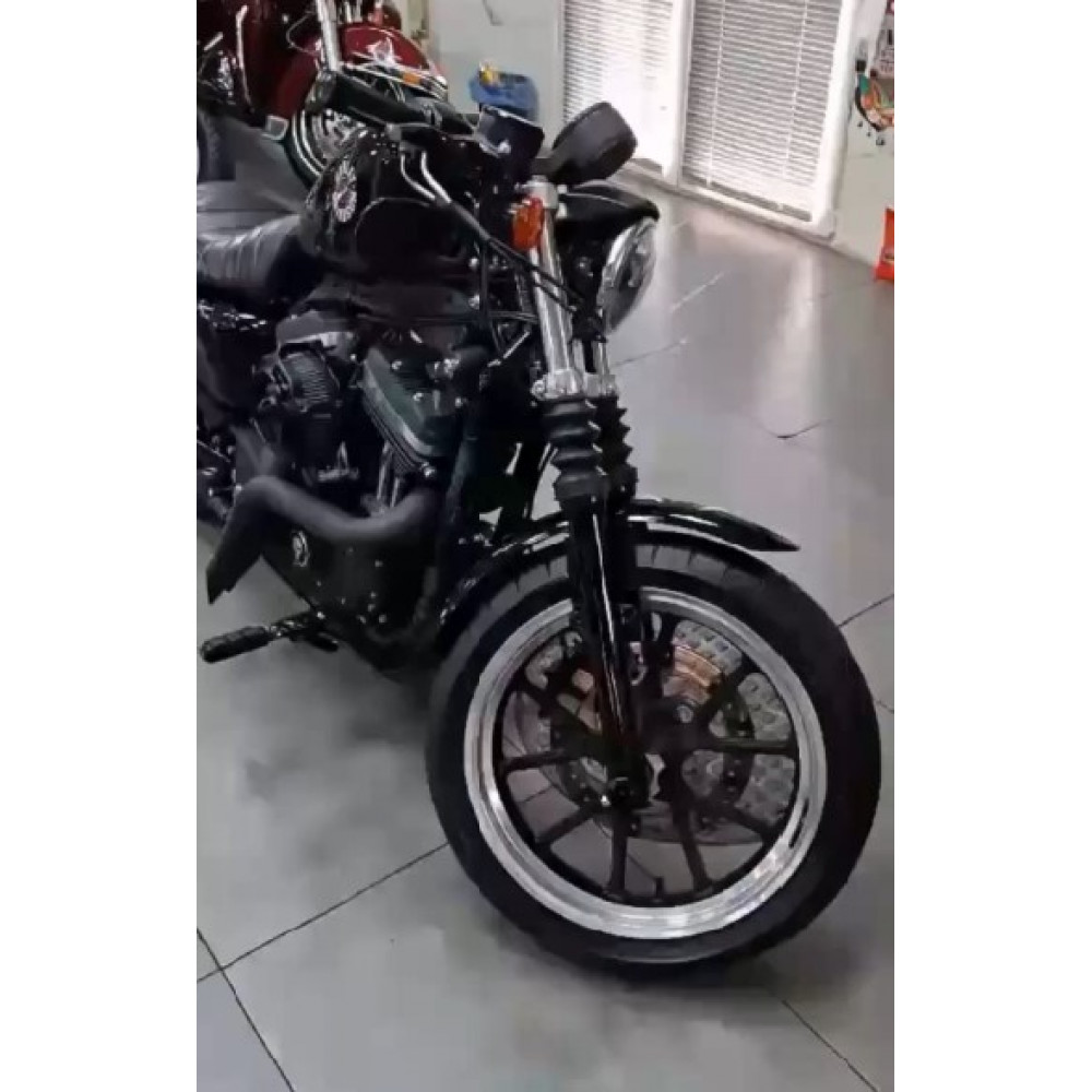 Harley Davidson XL883 Sportster (инжектор) 2020 г, 11480 миль
