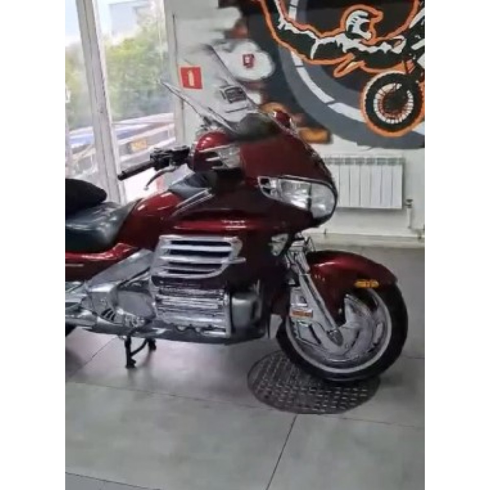 Honda GL1800 GoldWing (инжектор) 2005г, 99850 миль