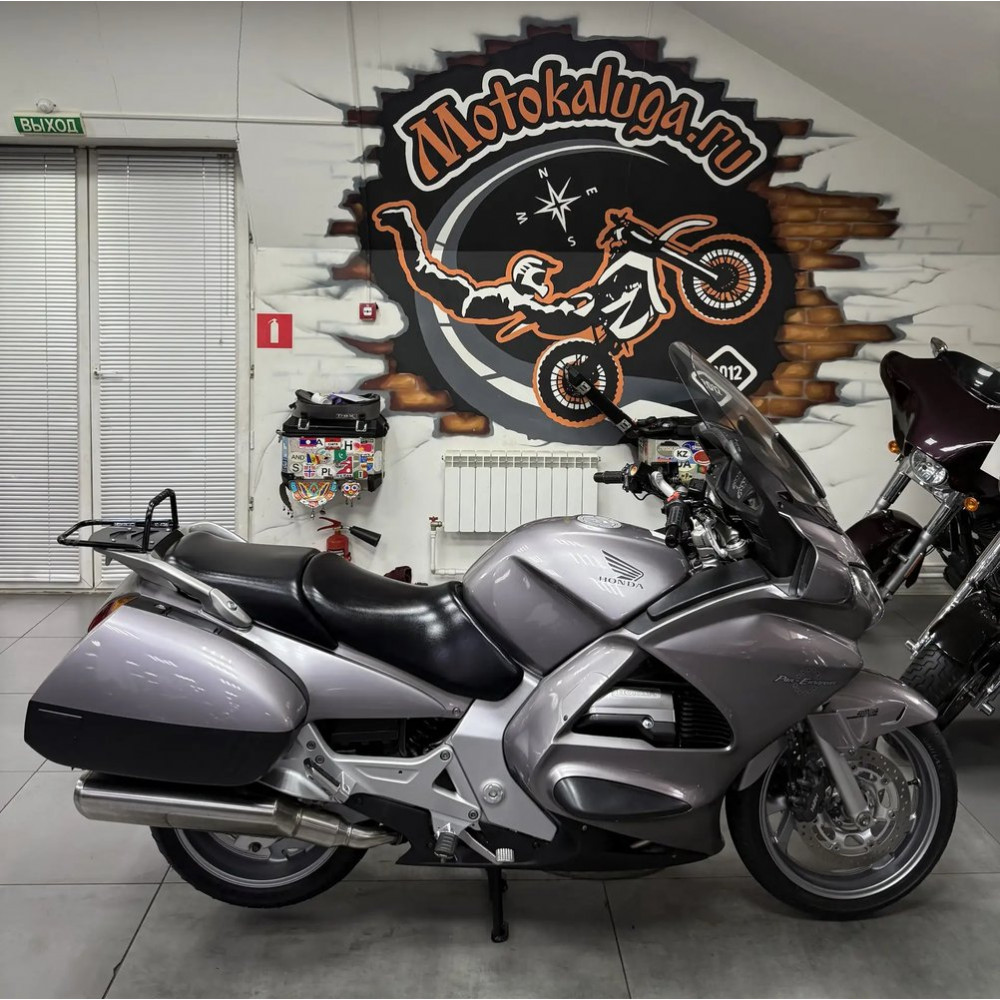 Honda ST1300 Pan European (инжектор) - 2002 г.в., 38700 км