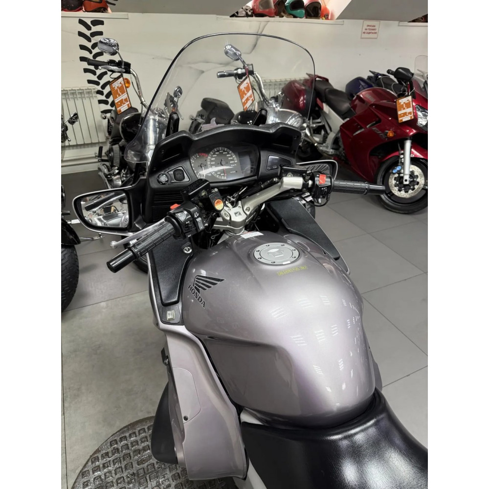 Honda ST1300 Pan European (инжектор) - 2002 г.в., 38700 км