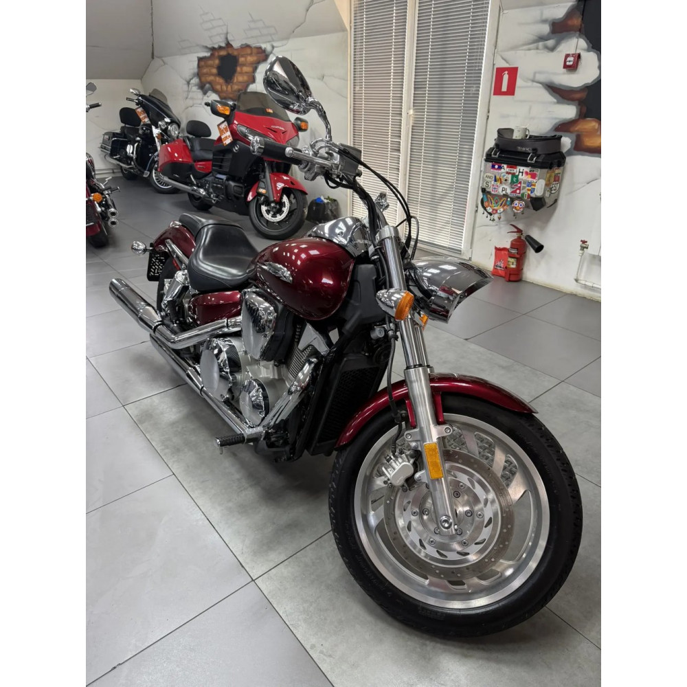 Honda VTX1300C 2005 г, 950 миль