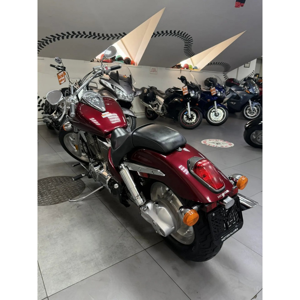 Honda VTX1300C 2005 г, 950 миль