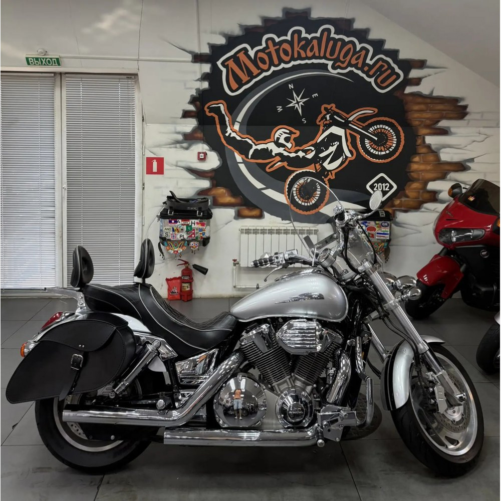 Honda VTX1800С (инжектор) 2003 г, 29960 миль