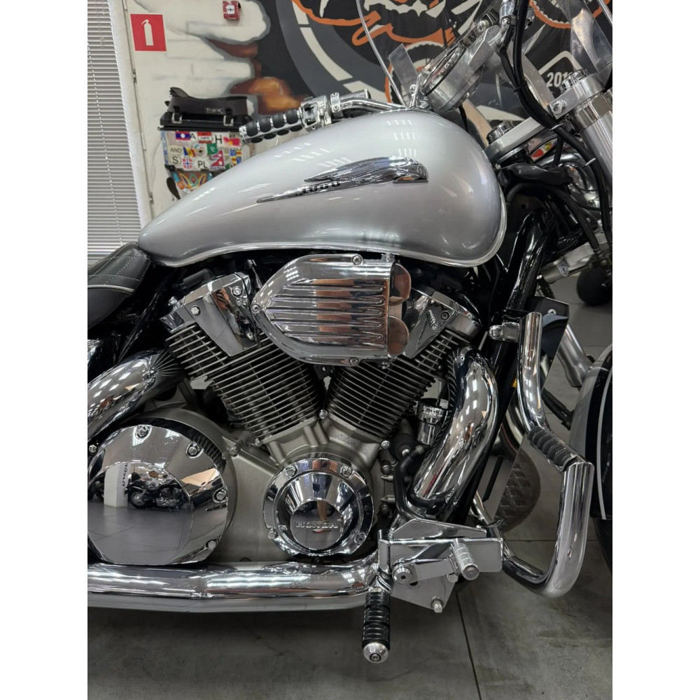 Honda VTX1800С (инжектор) 2003 г, 29960 миль