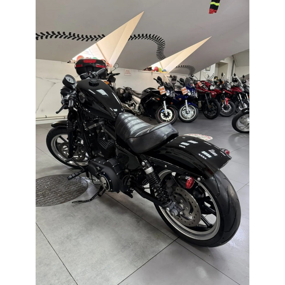 Harley Davidson XL883 Sportster (инжектор) 2020 г, 11480 миль