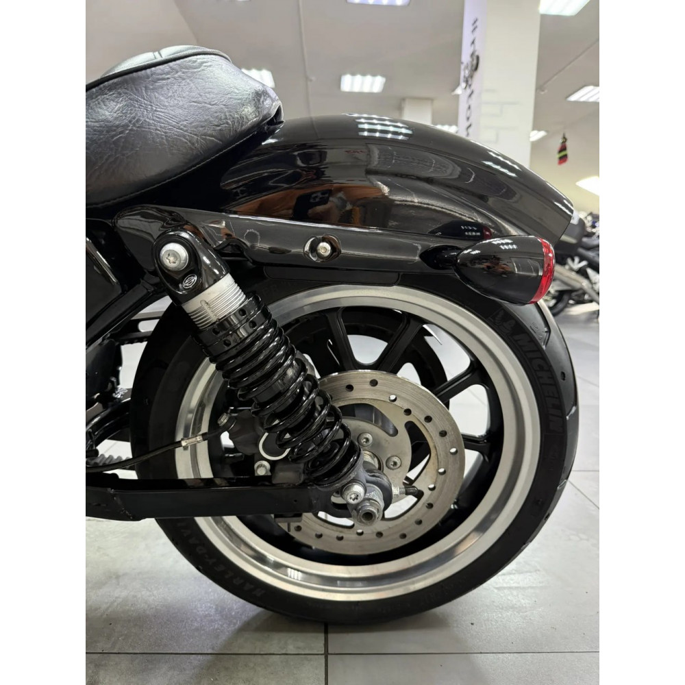 Harley Davidson XL883 Sportster (инжектор) 2020 г, 11480 миль