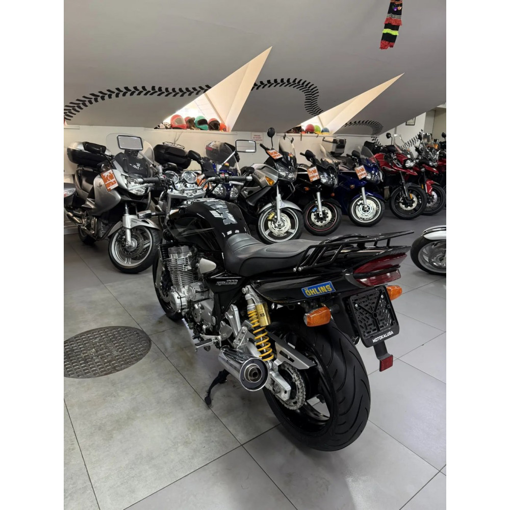 Yamaha XJR1300 2003 г, 54200 км.