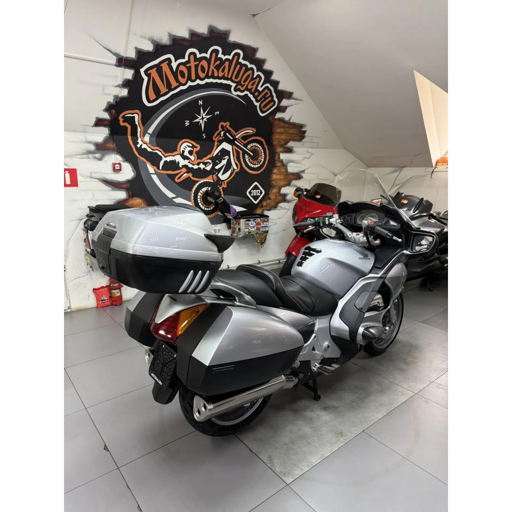 Honda ST1300 PanEuropean (инжектор) 2007 г, 78300 км