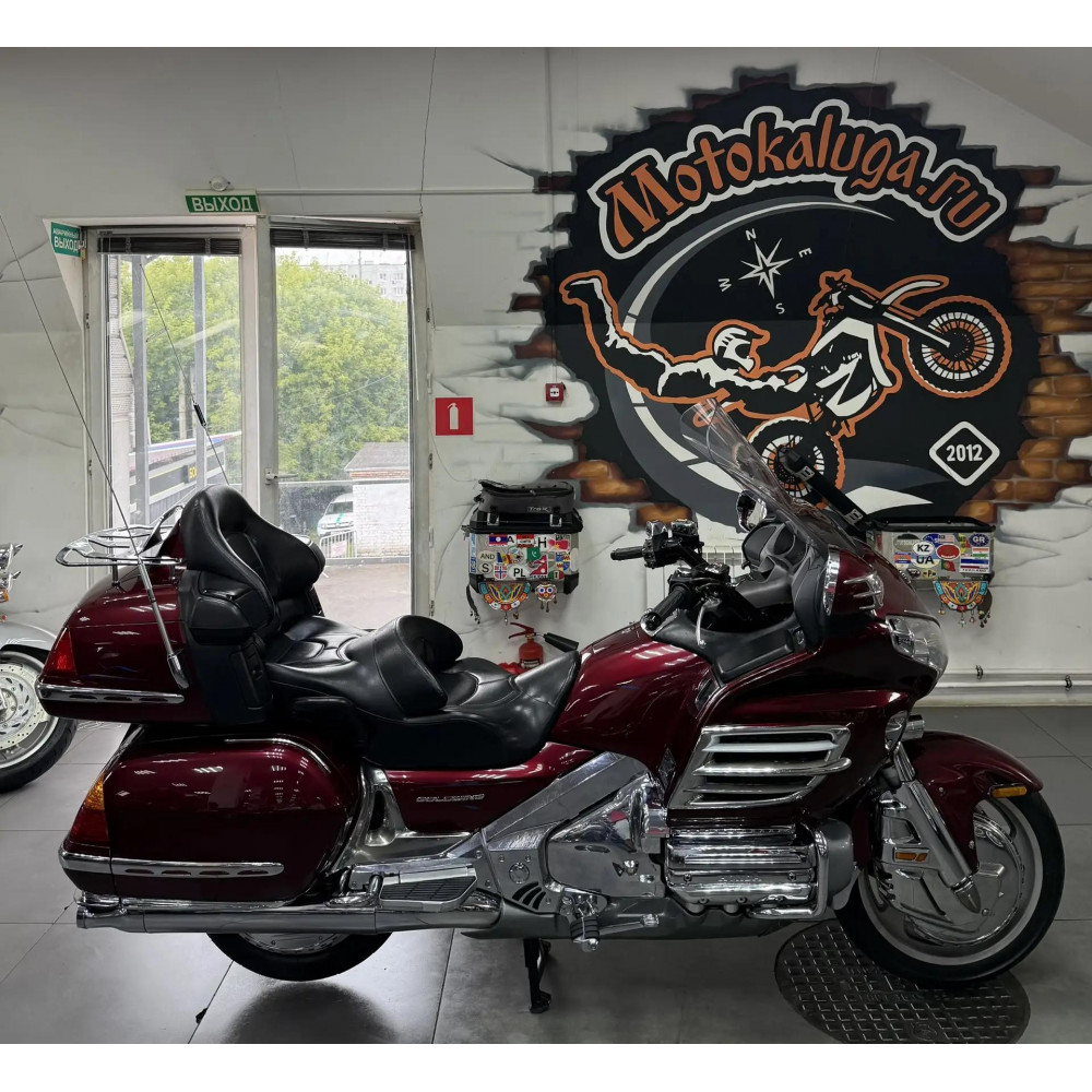 Honda GL1800 GoldWing (инжектор) 2005г, 99850 миль