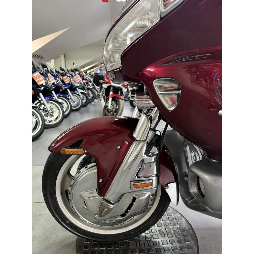 Honda GL1800 GoldWing (инжектор) 2005г, 99850 миль