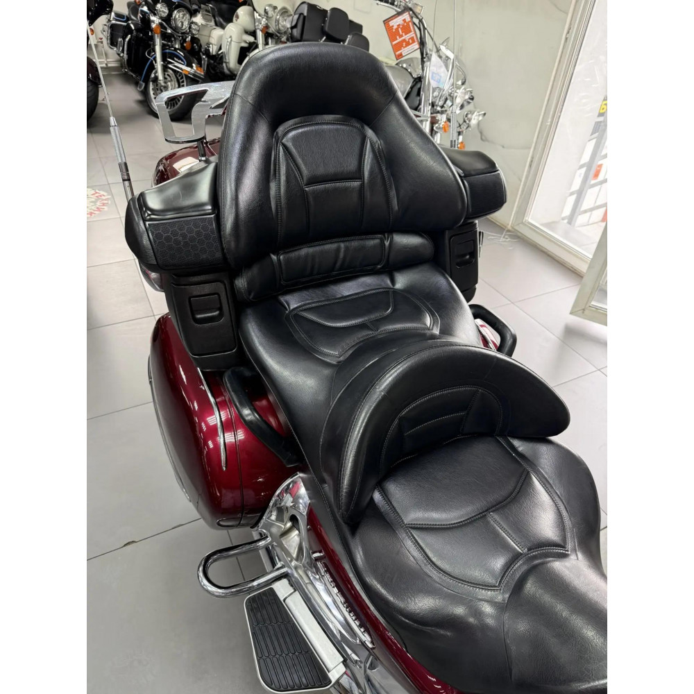 Honda GL1800 GoldWing (инжектор) 2005г, 99850 миль