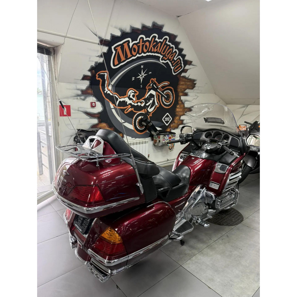 Honda GL1800 GoldWing (инжектор) 2005г, 99850 миль