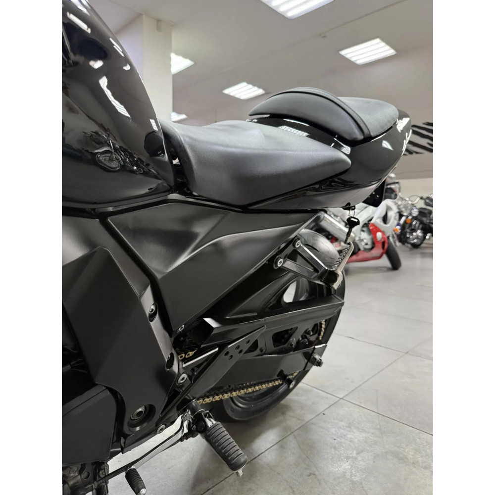 Kawasaki Z750 (инжектор) 2004 г, 36000 км