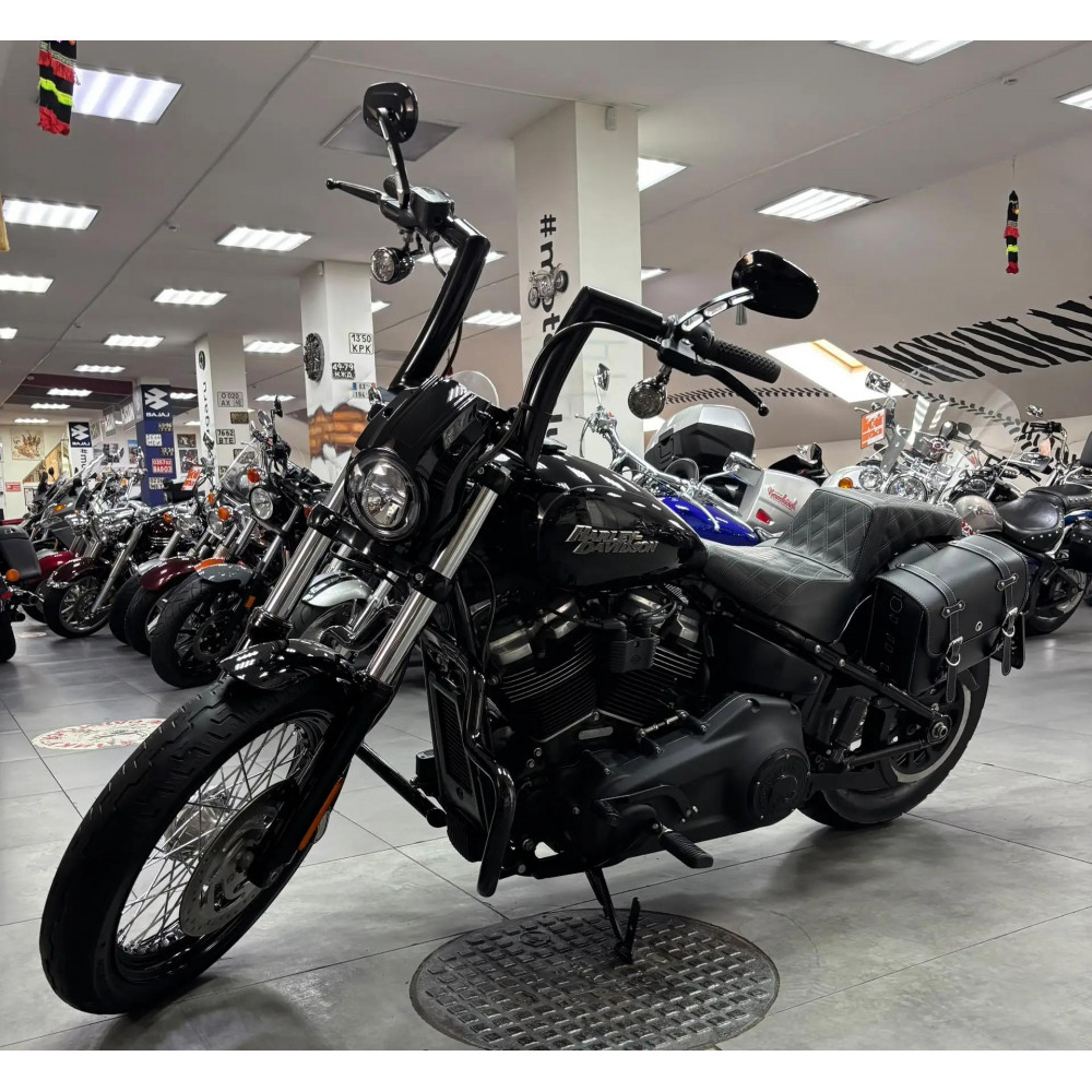 Harley Davidson Street Bob (инжектор) 2019 г, 11600 миль