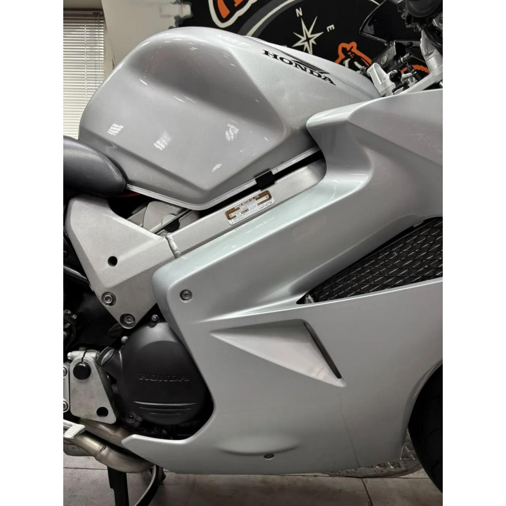 Honda VFR800 (инжектор) 2002 г, 42400 км