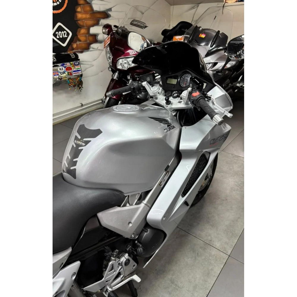 Honda VFR800 (инжектор) 2002 г, 42400 км