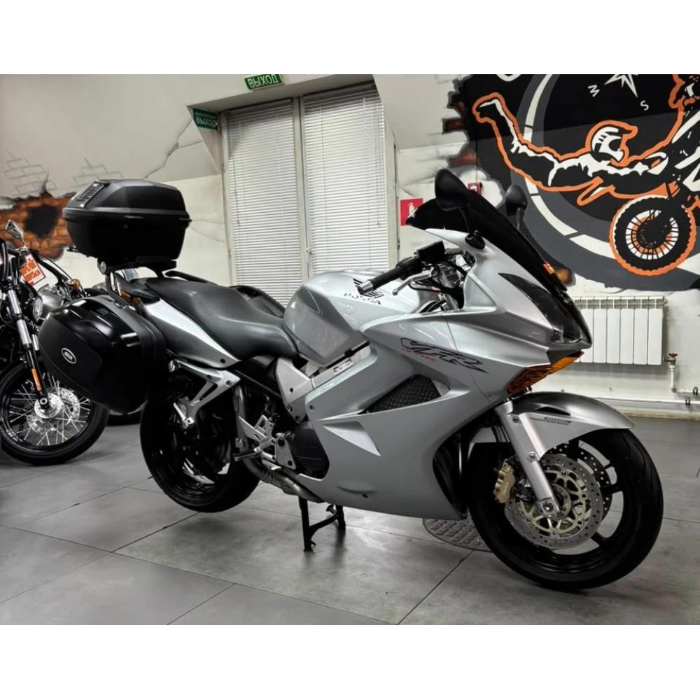 Honda VFR800 (инжектор) 2002 г, 42400 км
