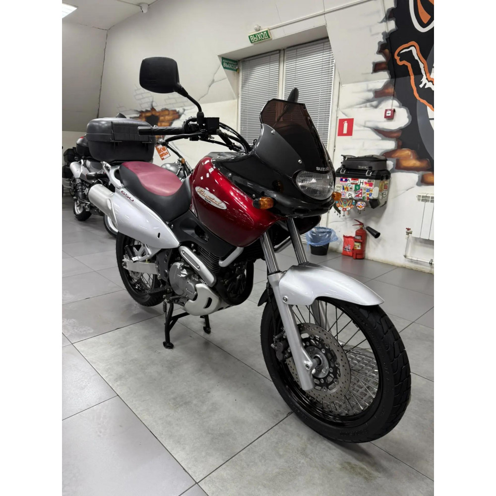 Suzuki XF650 Freewind 1998 г, 38300 км