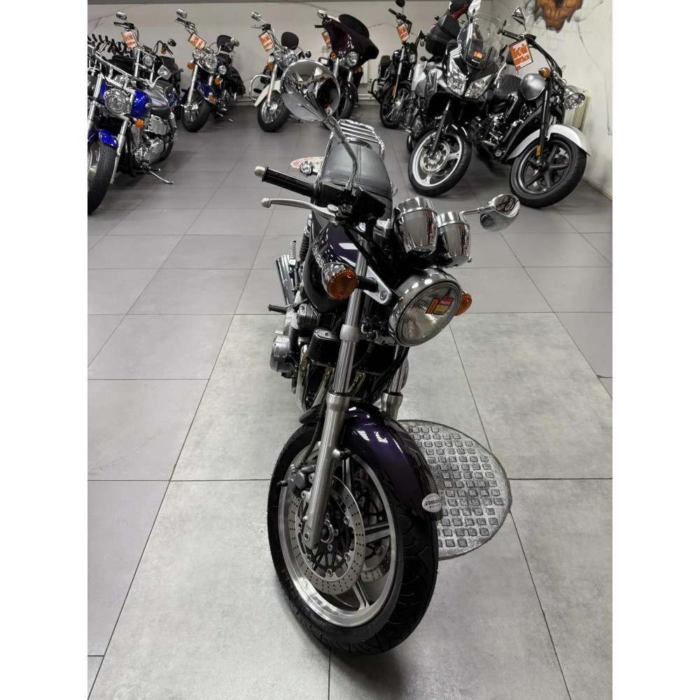 Kawasaki ZR550B Zephyr 2001 г, 23000 км