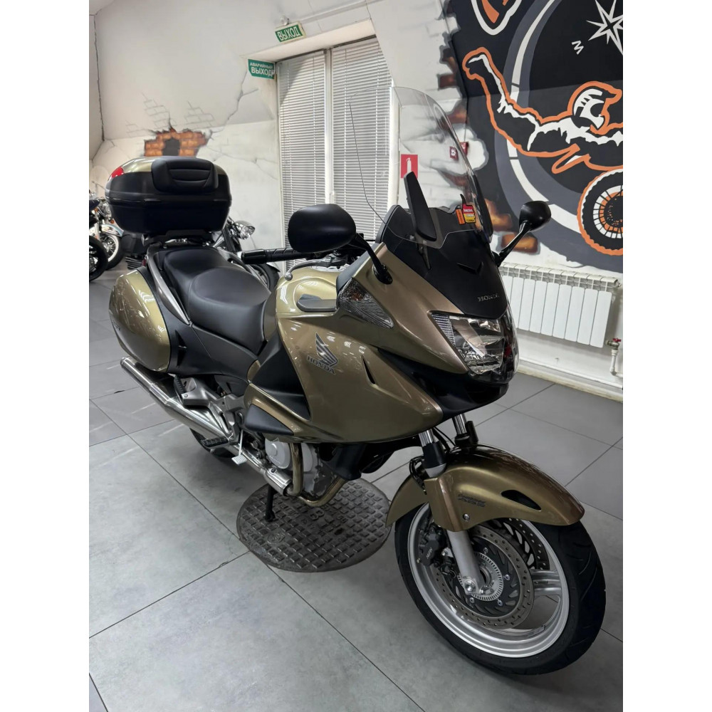Honda NT700VA Deauville(инжектор) 2006 г, 16100 км
