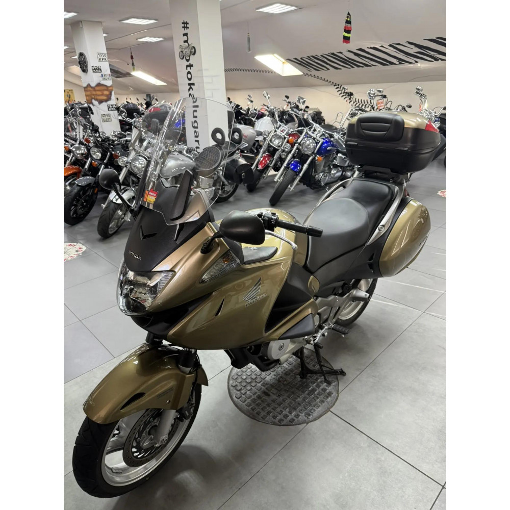 Honda NT700VA Deauville(инжектор) 2006 г, 16100 км