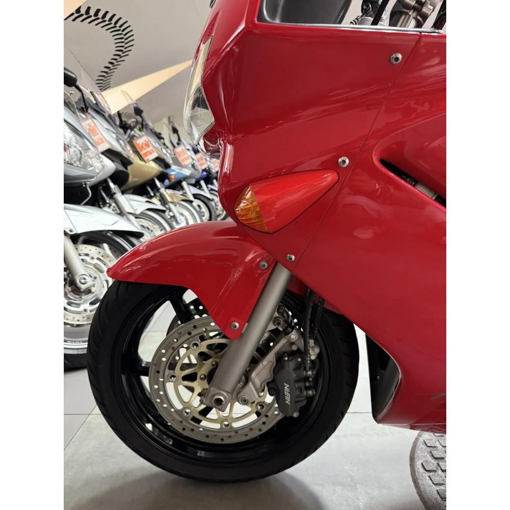 Honda VFR800 (инжектор) 1997 г, 44600 км