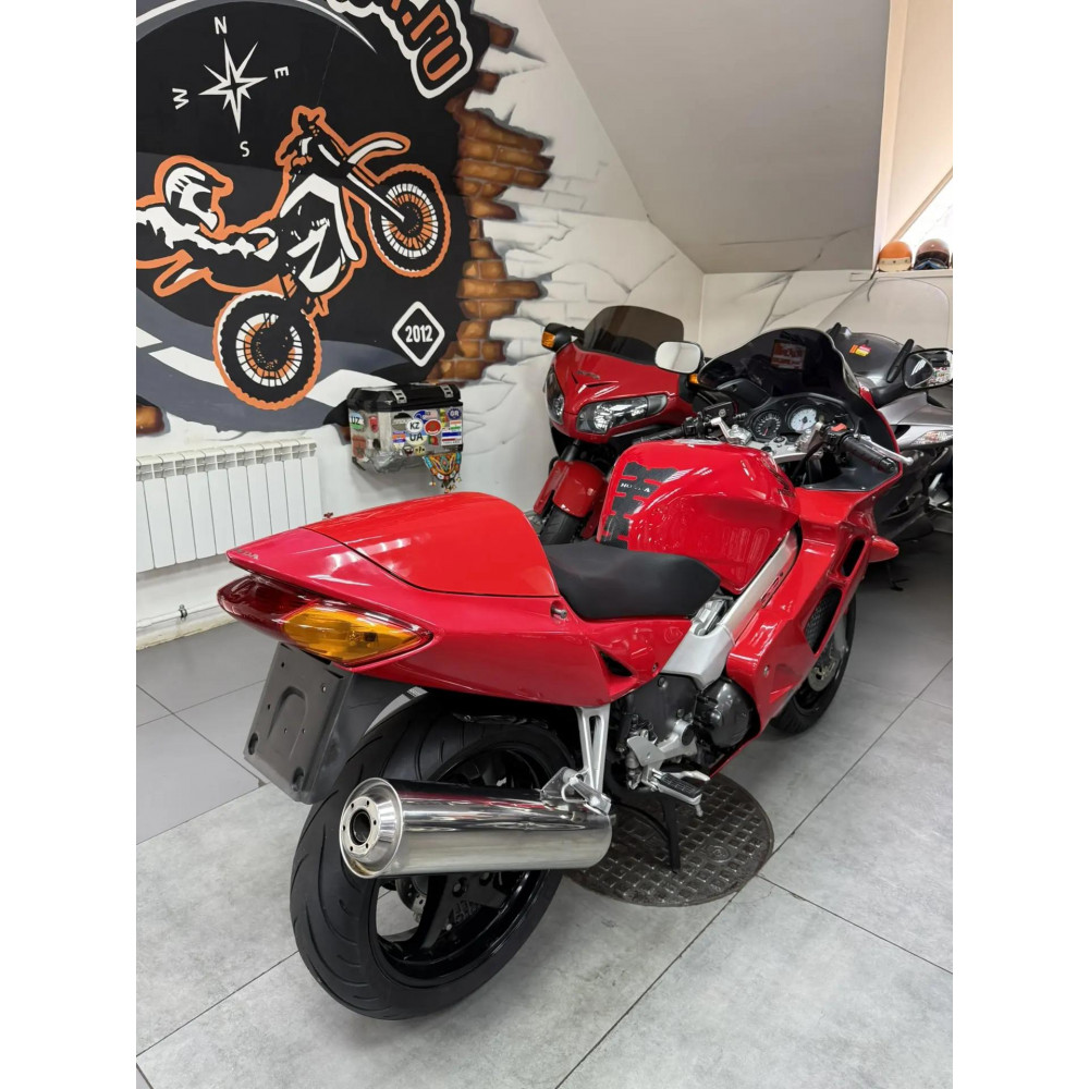 Honda VFR800 (инжектор) 1997 г, 44600 км