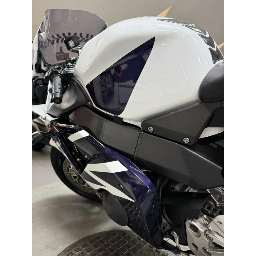 Honda CBR954RR Fireblade (инжектор) 2002 г, 39500 км