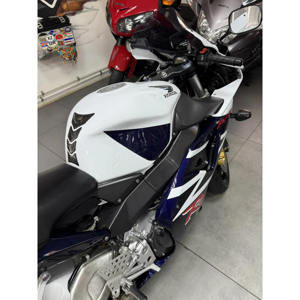 Honda CBR954RR Fireblade (инжектор) 2002 г, 39500 км