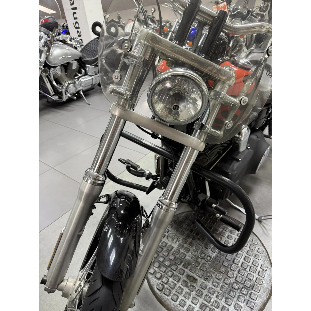 Harley-Davidson Dyna Wide Glide (инжектор) 2011 г, 33800 км
