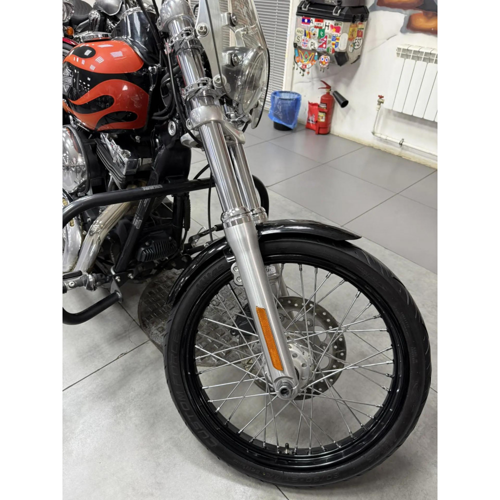 Harley-Davidson Dyna Wide Glide (инжектор) 2011 г, 33800 км