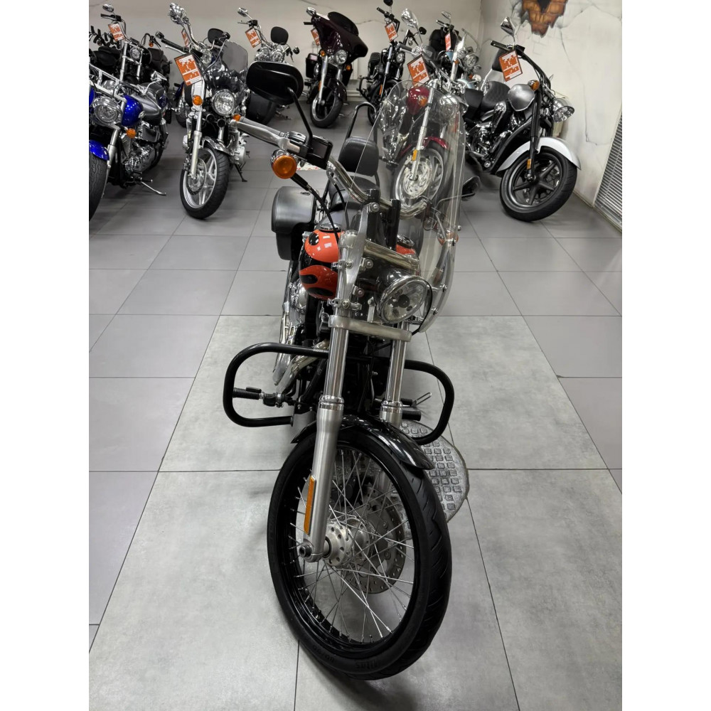 Harley-Davidson Dyna Wide Glide (инжектор) 2011 г, 33800 км