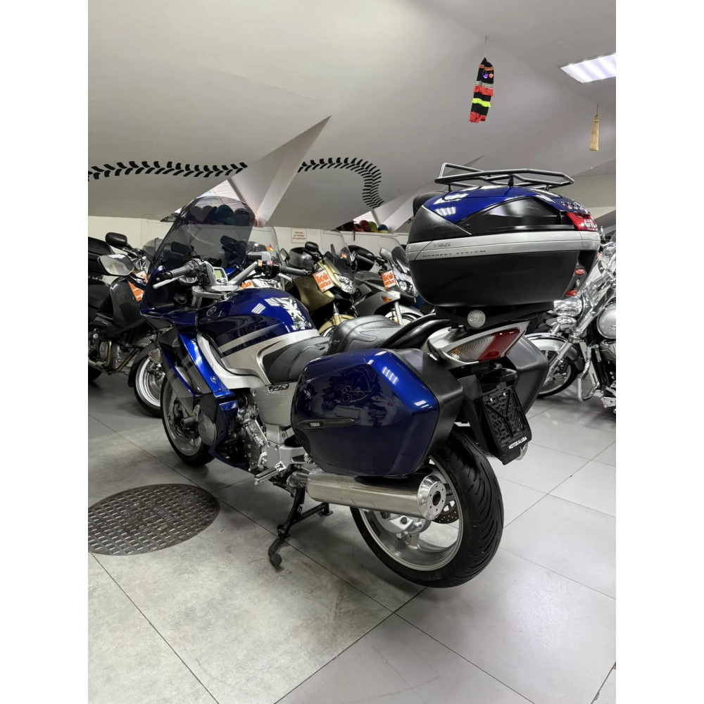 Yamaha FJR1300 (инжектор) 2007 г, 74800 км
