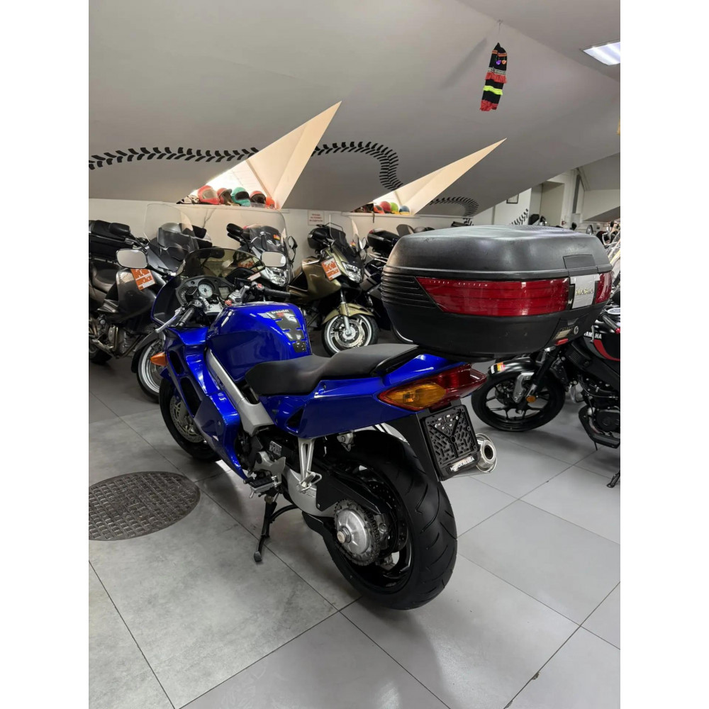 Honda VFR800 (инжектор) 2000 г, 42600 км