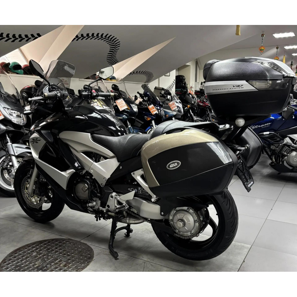 Honda VFR800X Crossruner (инжектор) 2011 г, 52700 км