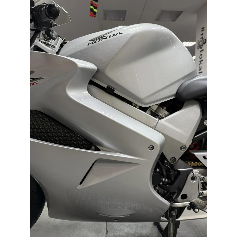 Honda VFR800 (инжектор) 2004 г, 42500 км