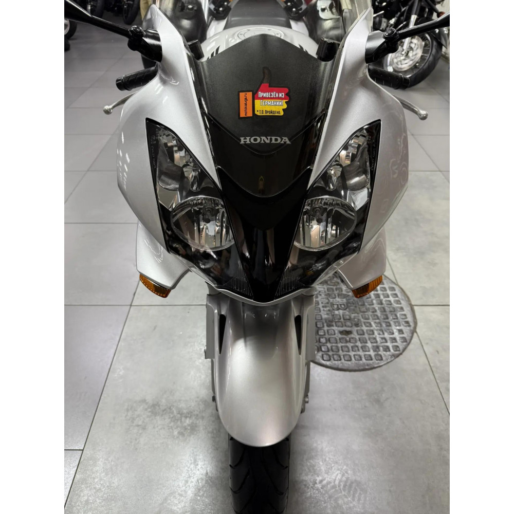 Honda VFR800 (инжектор) 2004 г, 42500 км