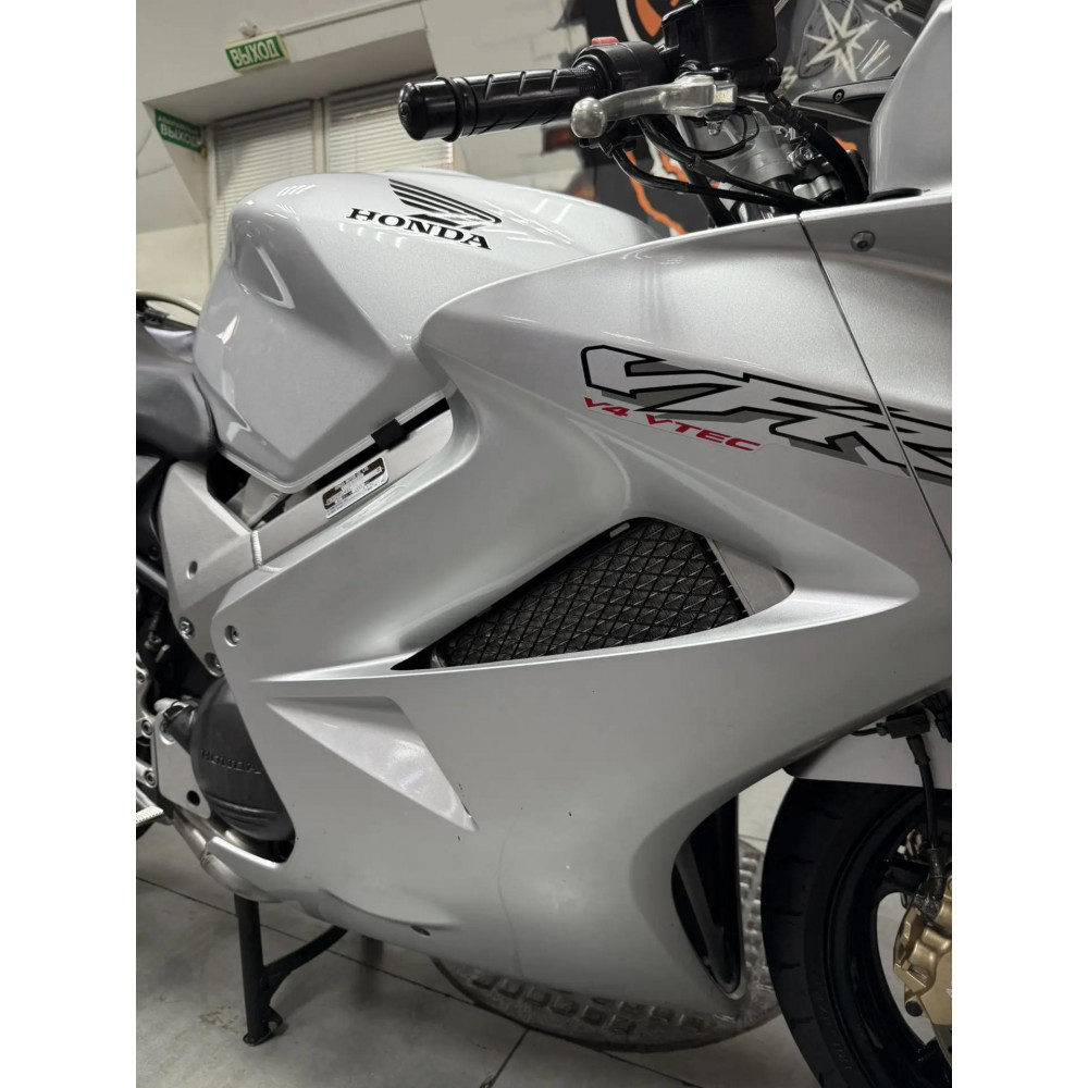 Honda VFR800 (инжектор) 2004 г, 42500 км