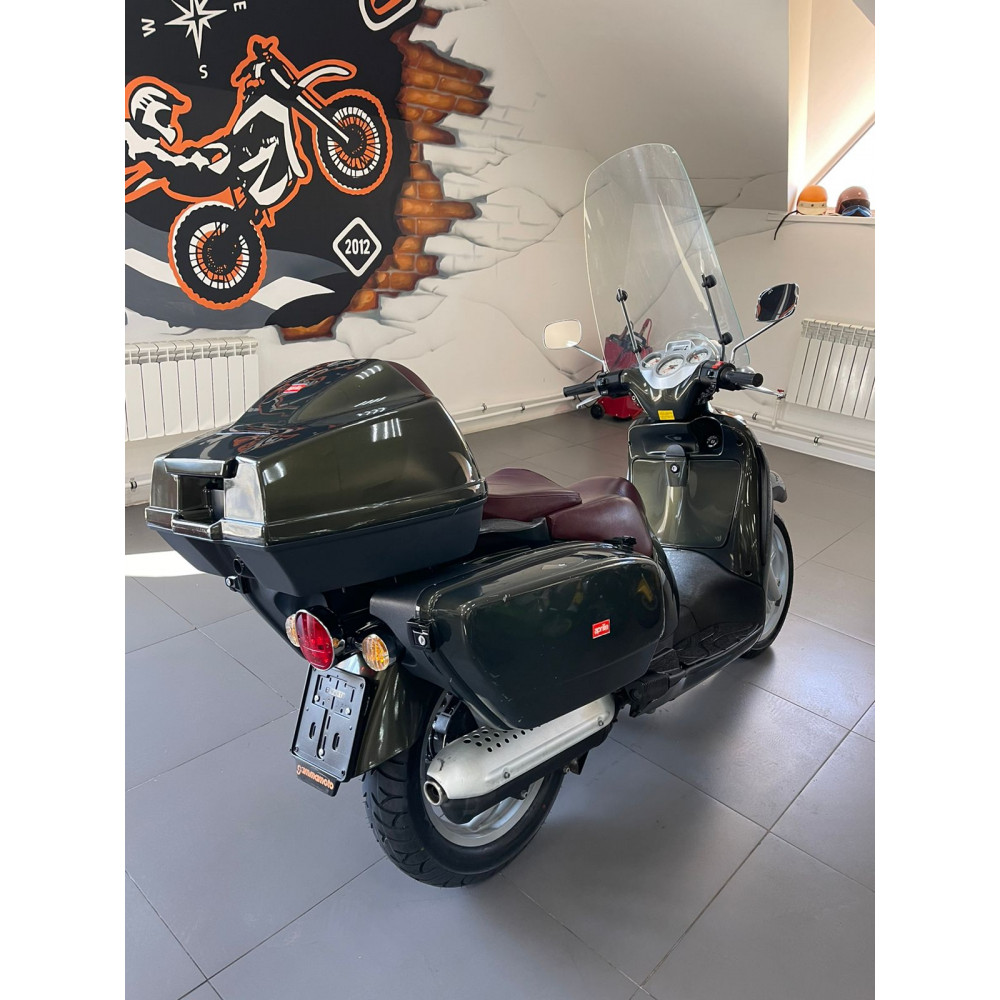 Скутер Aprilia Scarabeo - 2000