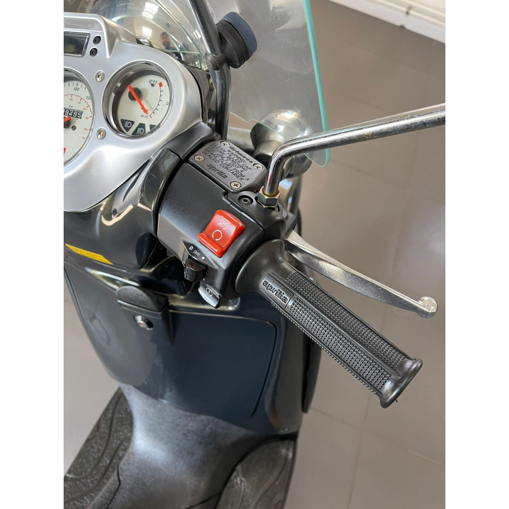 Скутер Aprilia Scarabeo - 2000